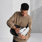 Oculus Quest 2 Carrying Case for Lightweight, Portable Protection - VR - Gray-62710