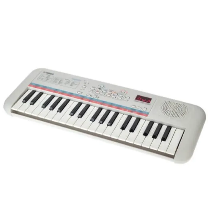 Yamaha 37 Keys Digital Mini Musical Keyboard -White PSS-E30-88732 Yamaha 37 Keys Digital Mini Musical Keyboard -White PSS-E30-88732