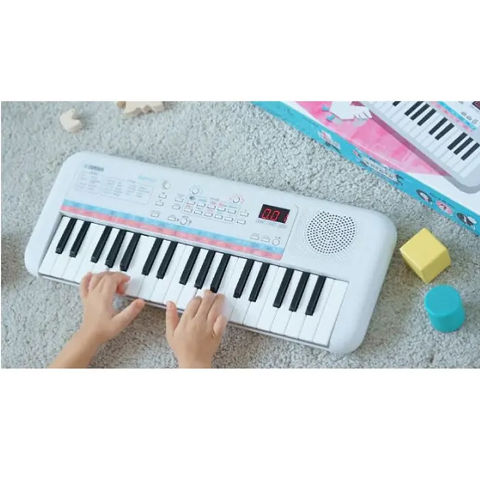 Yamaha 37 Keys Digital Mini Musical Keyboard -White PSS-E30-88733 Yamaha 37 Keys Digital Mini Musical Keyboard -White PSS-E30-88733