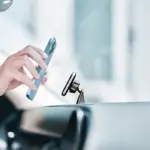 Eltoro Magnetic Dashboard Mount with MagSafe Phone Holder - Black-100978