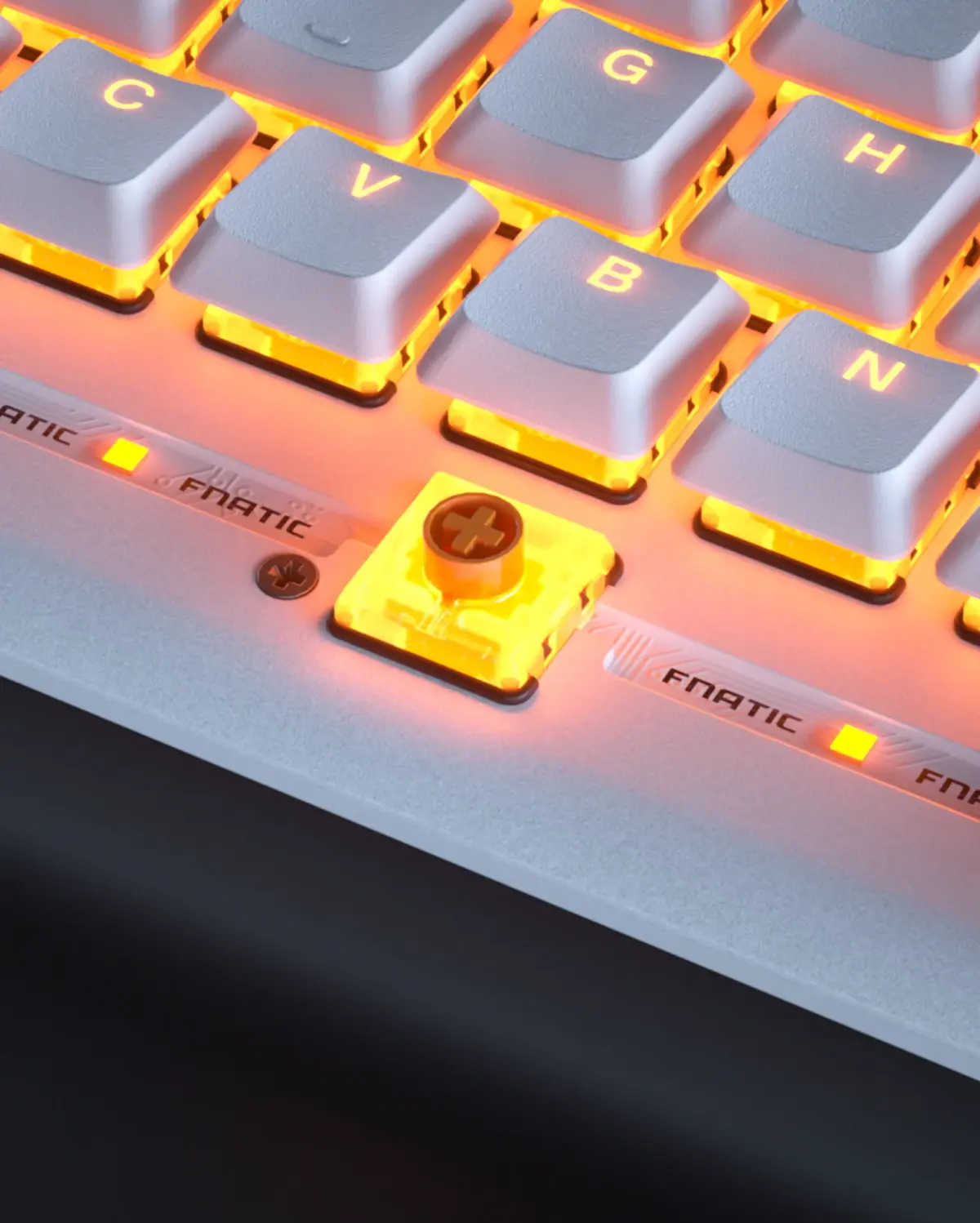 Fnatic Streak65 Lp Ultra Fast Low Profile Switches Doubleshot Pbt Key Caps 65% Compact Mechanical Keyboard - White-118410
