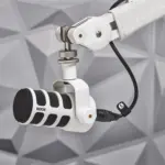 Rode Podmic Dynamic Podcasting Microphone - White-122632