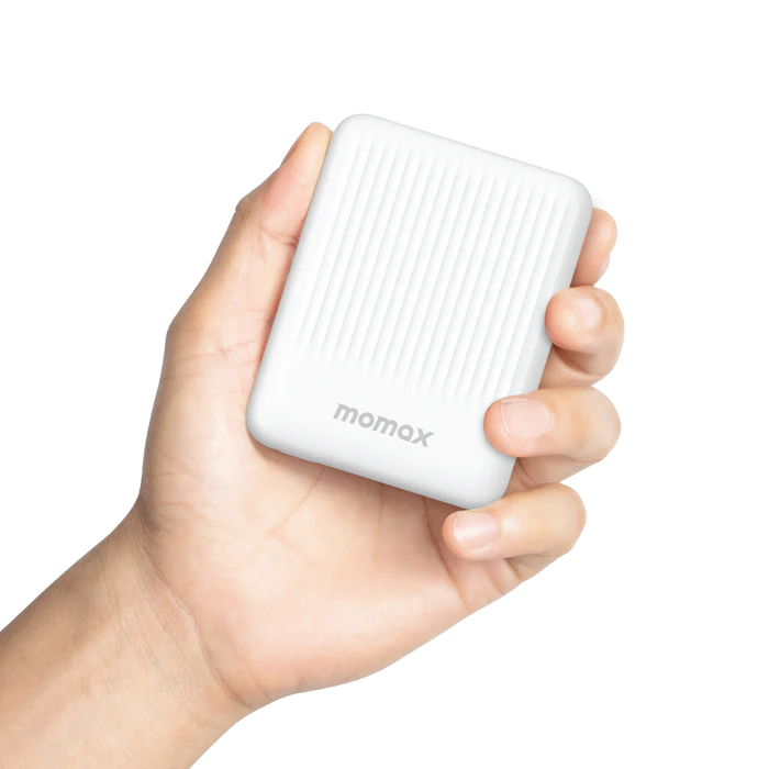 Momax Q.mag Minimal 2 Magnetic Wireless Power Bank (10000mah) - White-120728 Momax Q.mag Minimal 2 Magnetic Wireless Power Bank (10000mah) - White-120728