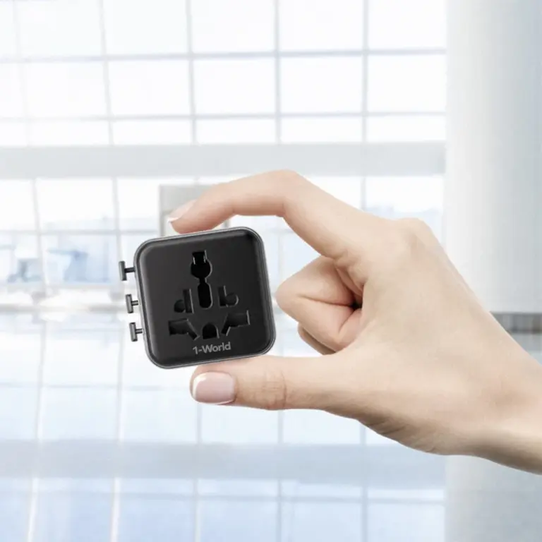 Momax 1-World Travel Adaptor - Black (UA19D)-0